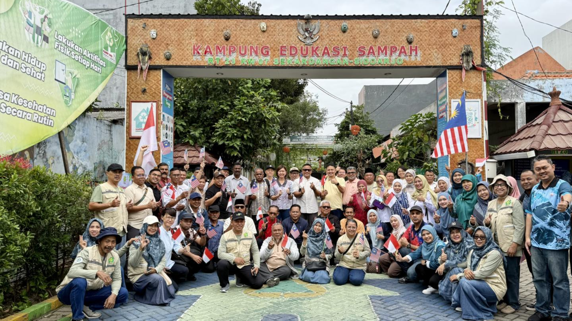KAMPUNG EDUKASI SAMPAH | DARI KOMUNITI UNTUK BANDAR